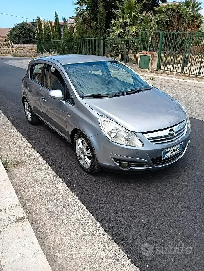 Usata Opel Corsa 90 CV (66 kW) 2008 Grigio Utilitaria