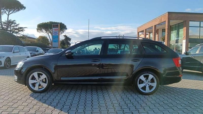 Usata Skoda Octavia 150 CV (110 kW) 2014 Nero Station wagon