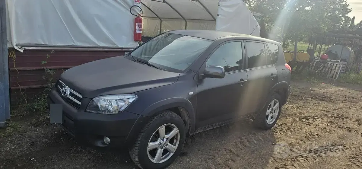 Usata Toyota RAV4 177 CV (130 kW) 2008 Nero SUV