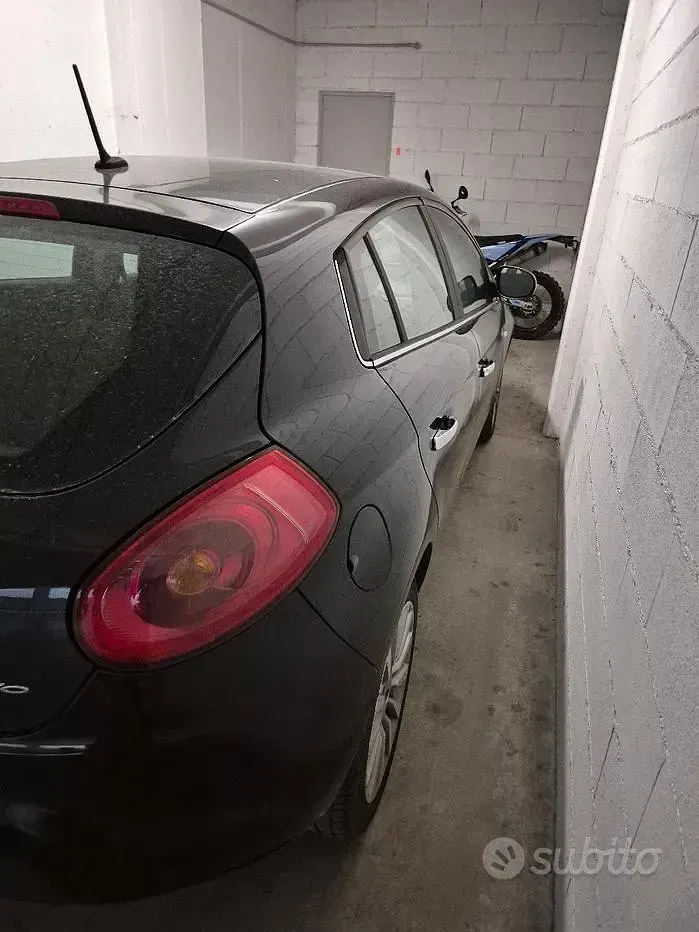 Usata Fiat Bravo 105 CV (77 kW) 2013 Nero Utilitaria