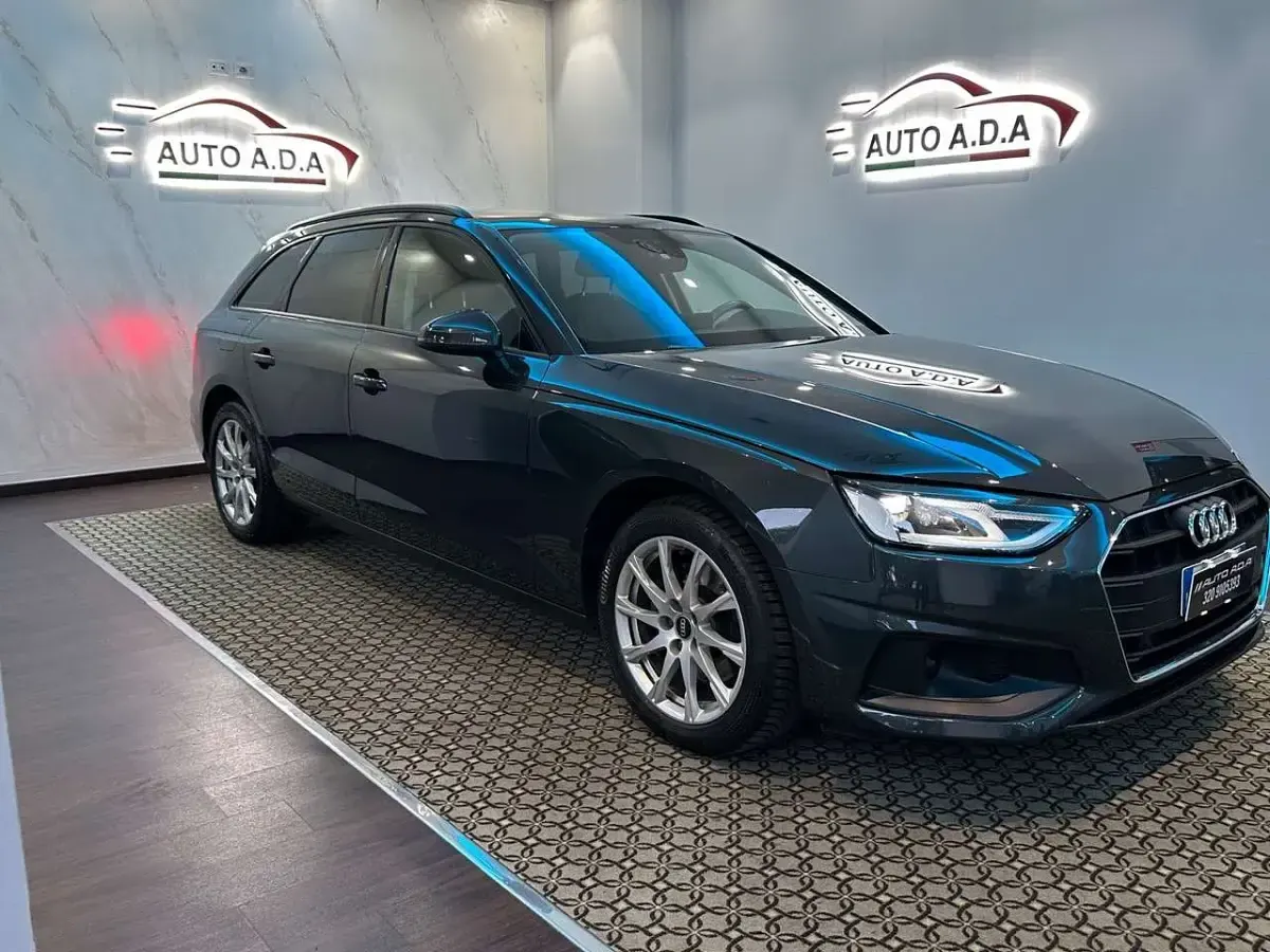 Usata Audi A4 Advanced 163 CV (119 kW) 2023 Grigio Station wagon