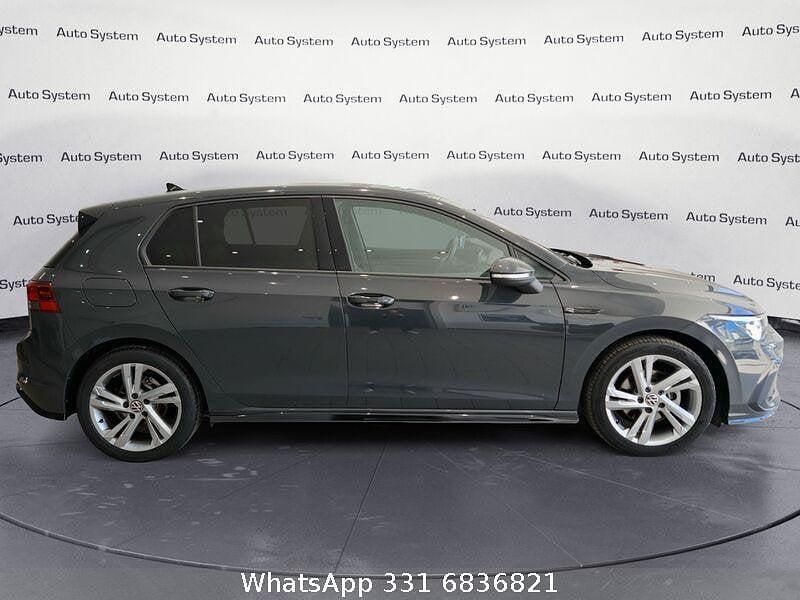 Usata VW Golf VIII R-line 131 CV (96 kW) 2023 Grigio Utilitaria