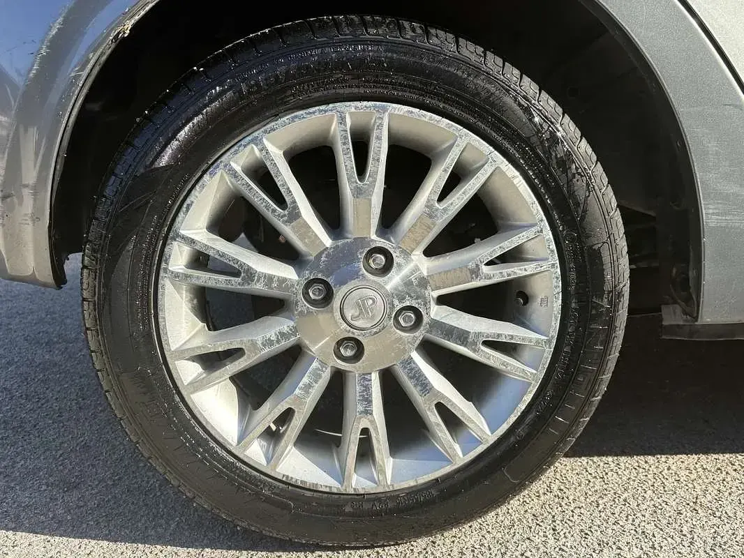 Usata DR DR1 83 CV (61 kW) 2012 Utilitaria