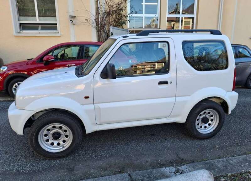 Usata Suzuki Jimny 82 CV (60 kW) 2003 Bianco SUV