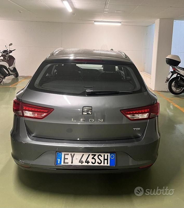 Usata Seat Leon 105 CV (77 kW) 2015 Grigio Station wagon