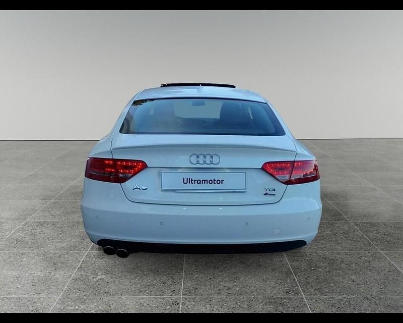 Usata Audi A5 Advanced 142 CV (104 kW) 2010 Bianco Berlina