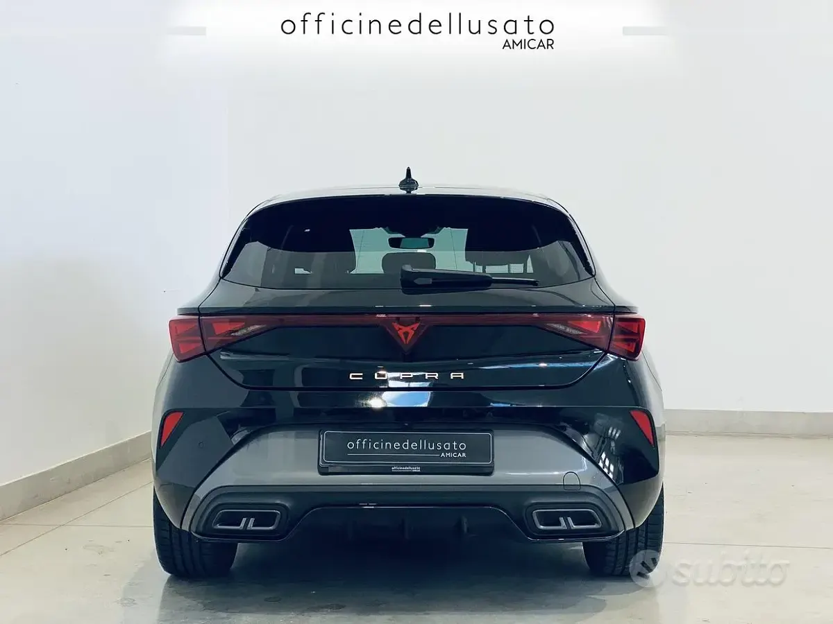 Usata Cupra Leon 150 CV (110 kW) 2025 Berlina