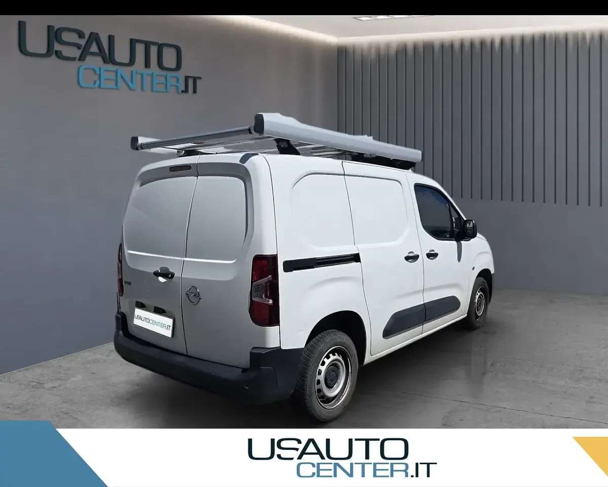 Usata Opel Combo Edition 100 CV (73 kW) 2022 Monovolume
