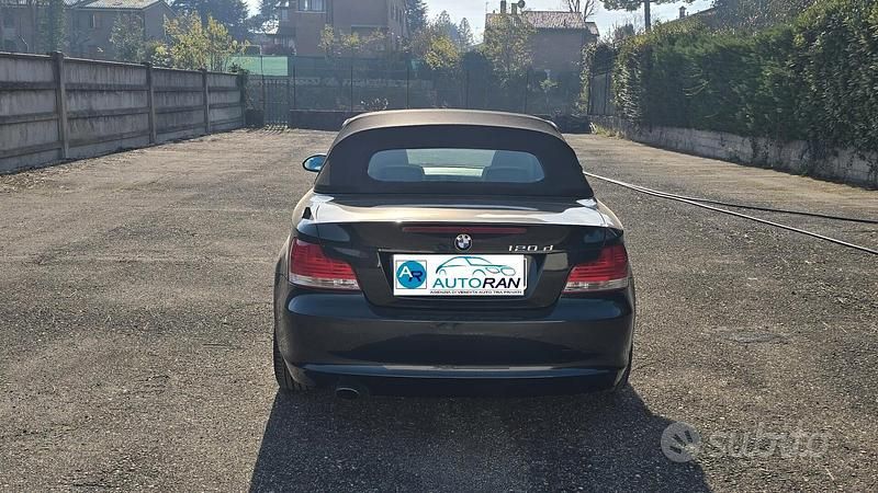 Usata BMW 120 Cabriolet 177 CV (130 kW) 2010 Nero Cabrio