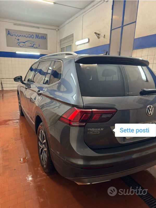 Usata VW Tiguan Allspace 150 CV (110 kW) 2018 Grigio SUV