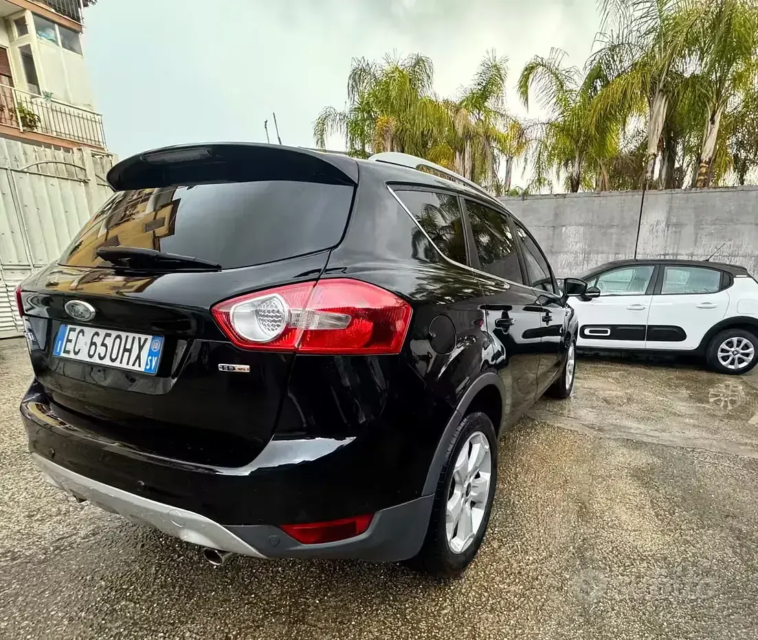 Usata Ford Kuga Titanium 163 CV (119 kW) 2010 Nero SUV