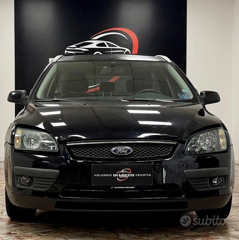 Usata Ford Focus S 90 CV (66 kW) 2006 Nero Station wagon