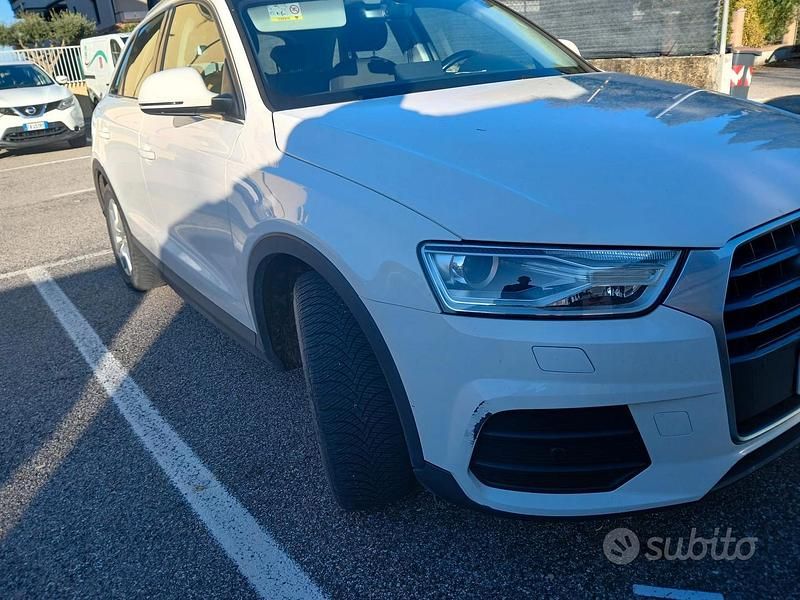 Usata Audi Q3 Business 150 CV (110 kW) 2016 Bianco SUV