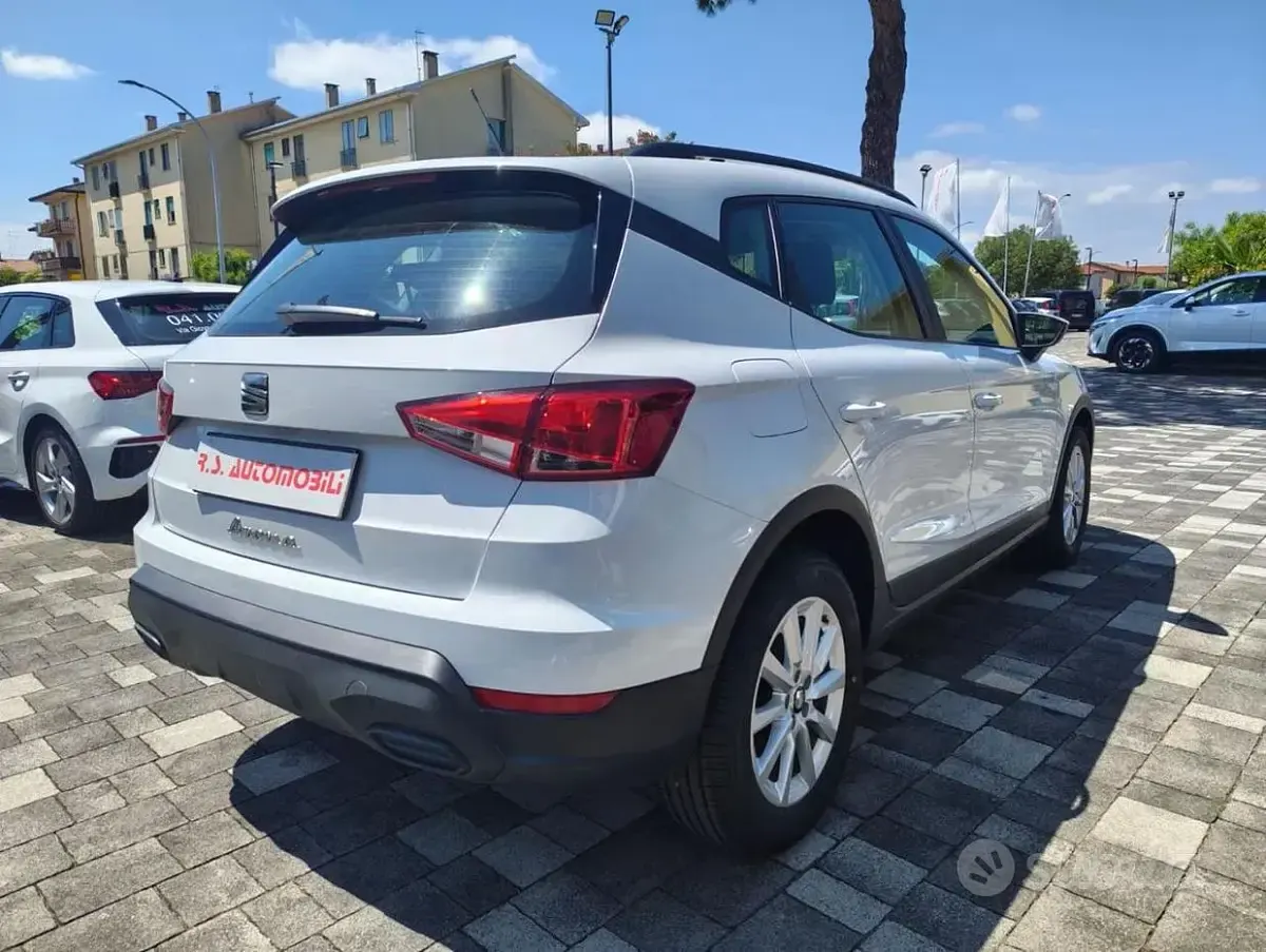 Usata Seat Arona Style 95 CV (69 kW) 2024 Bianco SUV