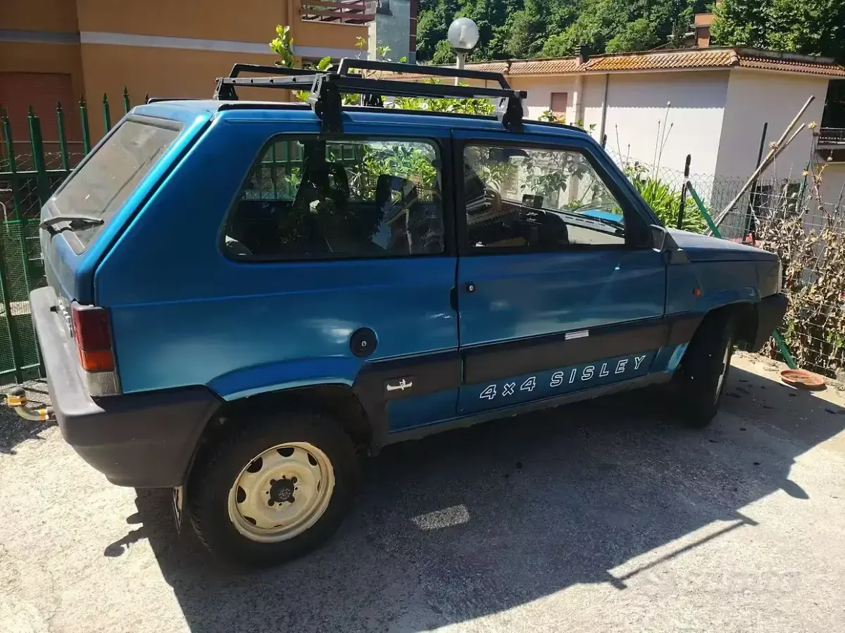 Usata Fiat Panda 50 CV (36 kW) 1990 Bluazzurro Berlina