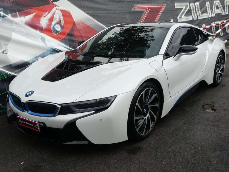 Usata BMW i8 231 CV (169 kW) 2018 Bianco Coupé