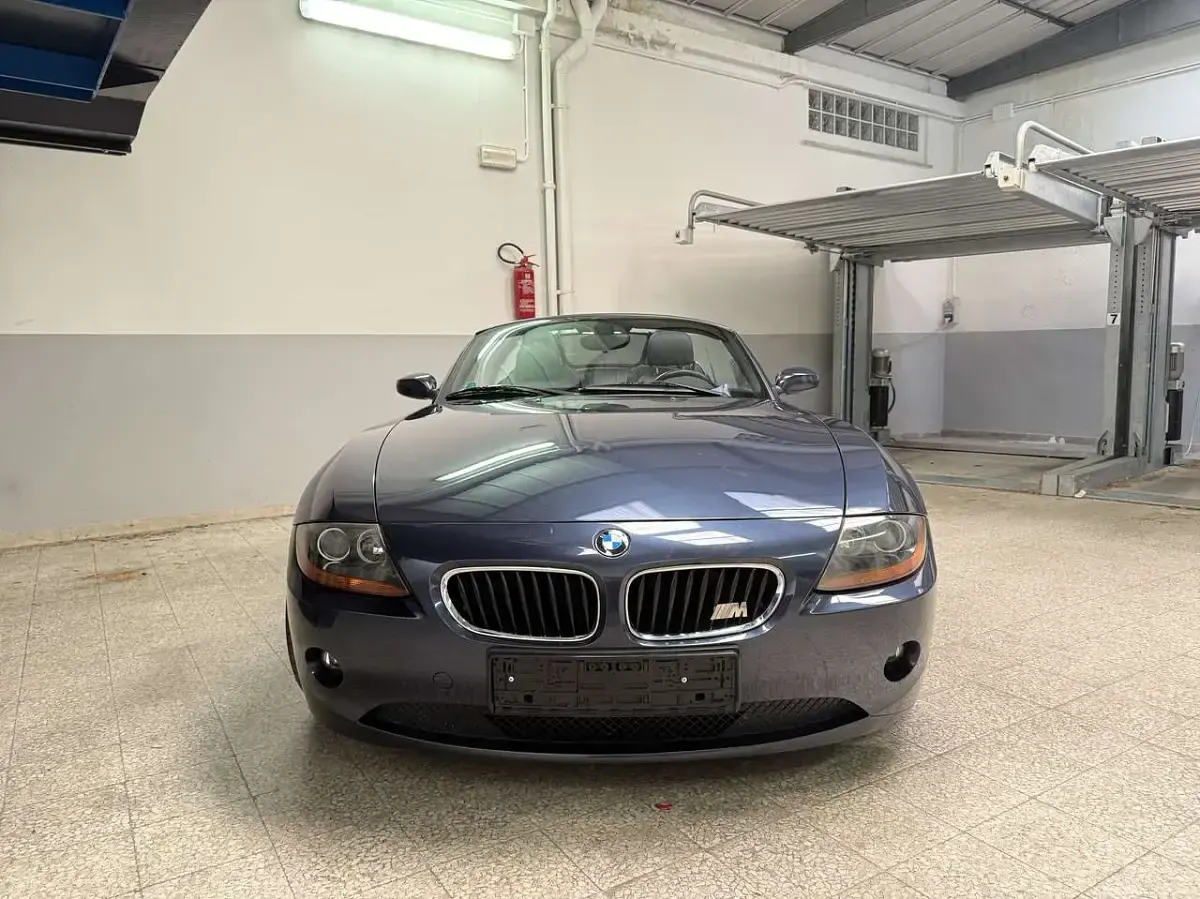 Usata BMW Z4 170 CV (125 kW) 2004 Blu/azzurro Cabrio