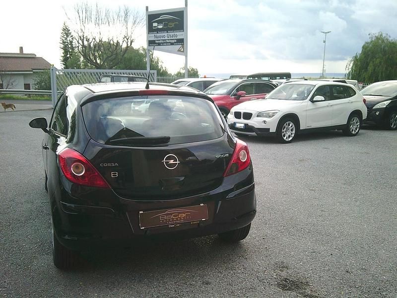 Usata Opel Corsa Club 75 CV (55 kW) 2009 Nero Utilitaria