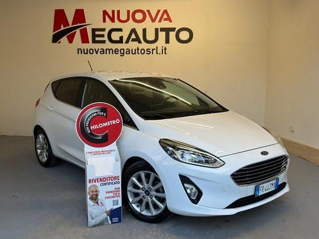 Usata Ford Fiesta Titanium 86 CV (63 kW) 2018 Bianco Utilitaria