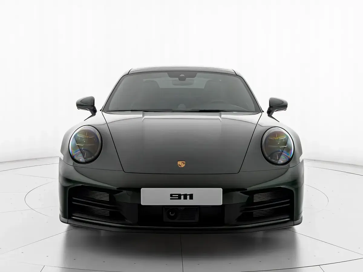 Nuova Porsche 911 2026 Oak green neo metallizzato