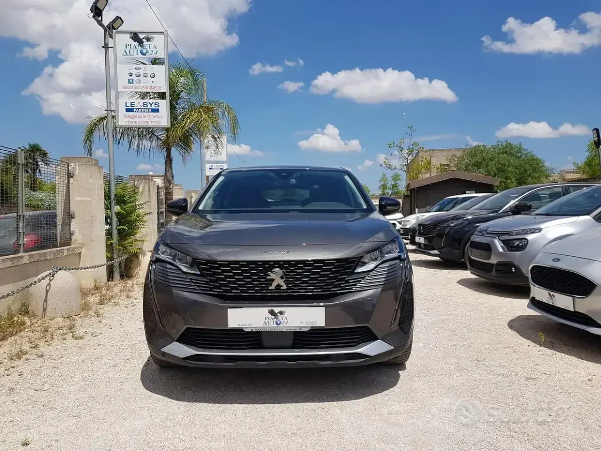 Usata Peugeot 3008 Allure 131 CV (96 kW) 2022 Grigio SUV