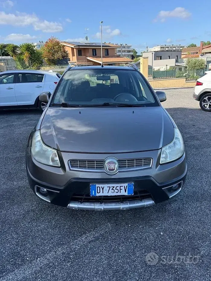 Usata Fiat Sedici Emotion 120 CV (88 kW) 2012 Marrone SUV