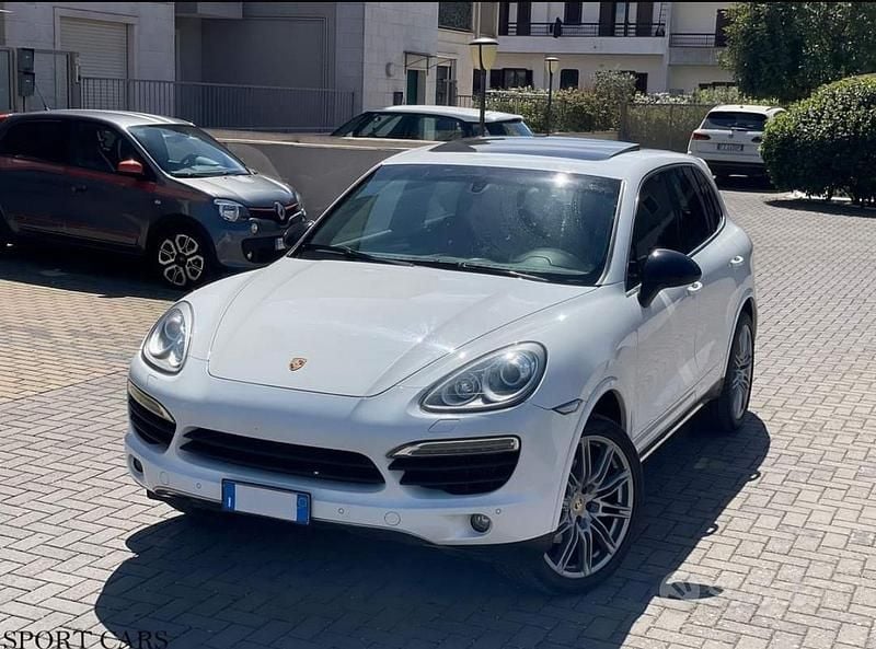 Usata Porsche Cayenne 250 CV (183 kW) 2013 Bianco SUV