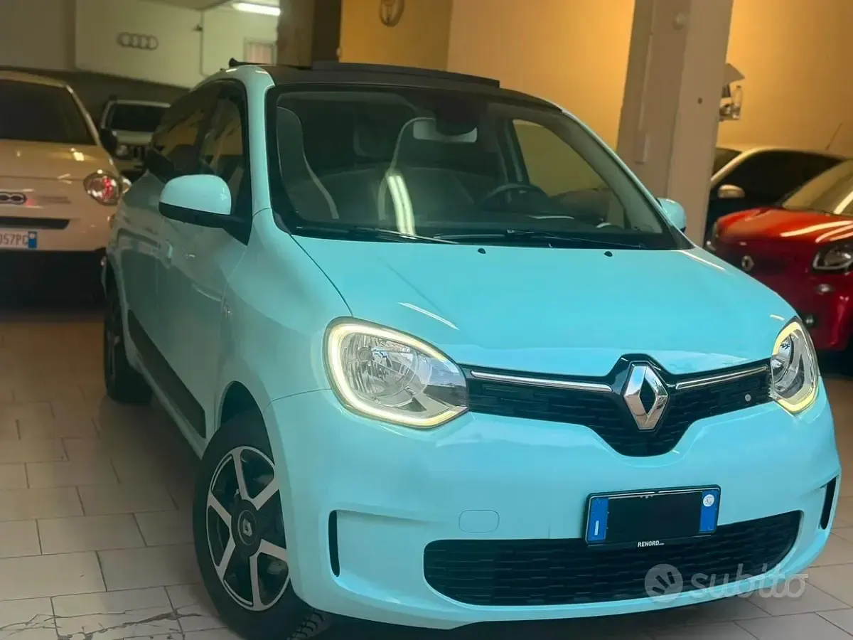 Usata Renault Twingo SE 65 CV (47 kW) 2020 Bluazzurro Utilitaria