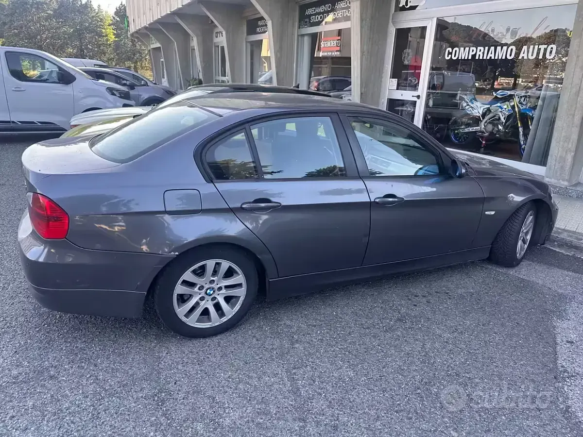 Usata BMW 320 163 CV (119 kW) 2005 Grigio Berlina
