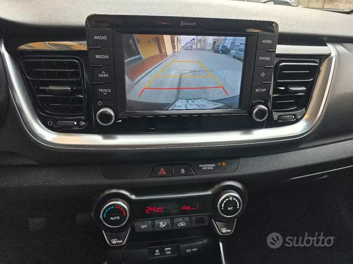 Usata Kia Stonic 110 CV (80 kW) 2018 Grigio SUV