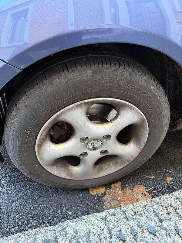 Begagnad Ford Fiesta Ghia 75 HK (55 kW) 2006 Halvkombi