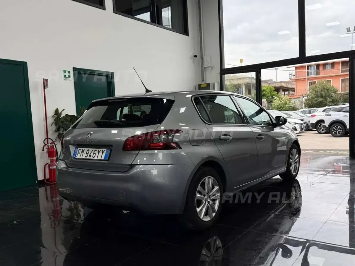 Usata Peugeot 308 131 CV (96 kW) 2018 Grigio Berlina