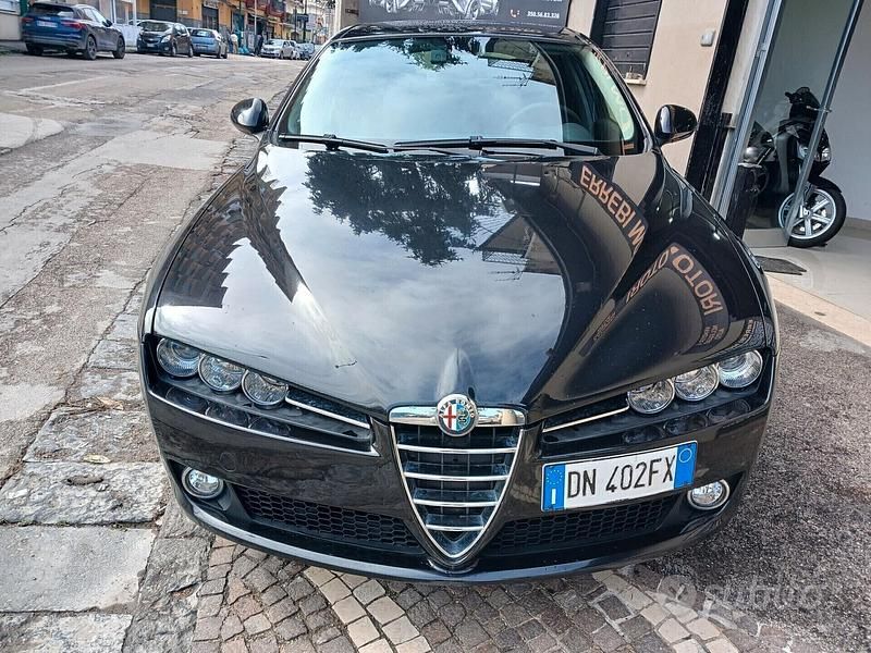 Usata Alfa Romeo 159 120 CV (88 kW) 2008 Nero Station wagon