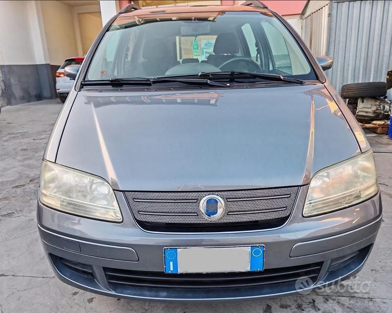 Usata Fiat Idea 2006 Grigio Monovolume