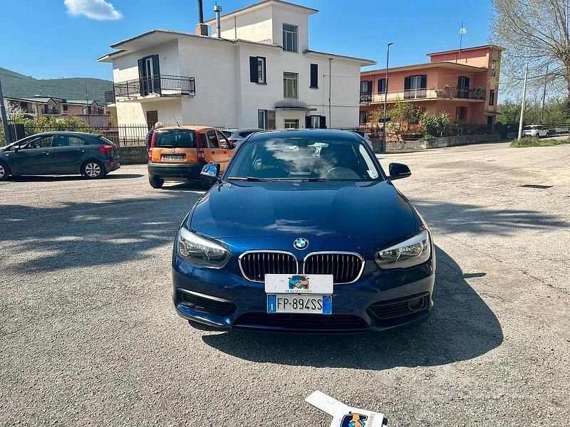 Usata BMW 116 115 CV (84 kW) 2018 Blu Utilitaria