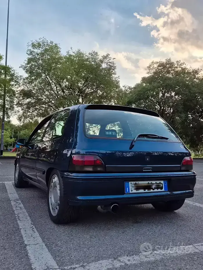 Usata Renault Clio 137 CV (100 kW) 1994 Utilitaria