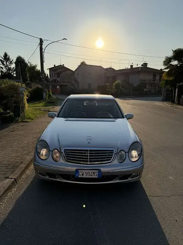 Usata Mercedes E320 Elegance 185 CV (136 kW) 2005 Berlina