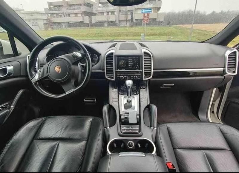 Usata Porsche Cayenne 400 CV (294 kW) 2010 Bianco SUV