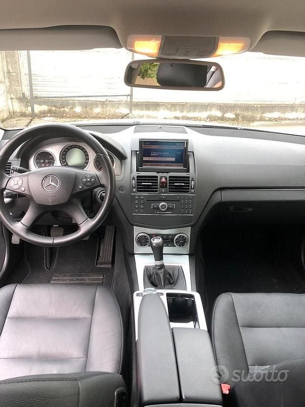Usata Mercedes C180 156 CV (114 kW) 2008 Grigio Berlina