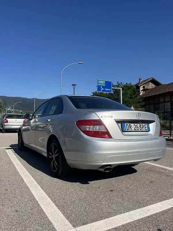 Usata Mercedes C220 Elegance 170 CV (125 kW) 2008 Berlina