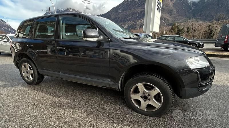 Usata VW Touareg R 174 CV (127 kW) 2005 Nero SUV