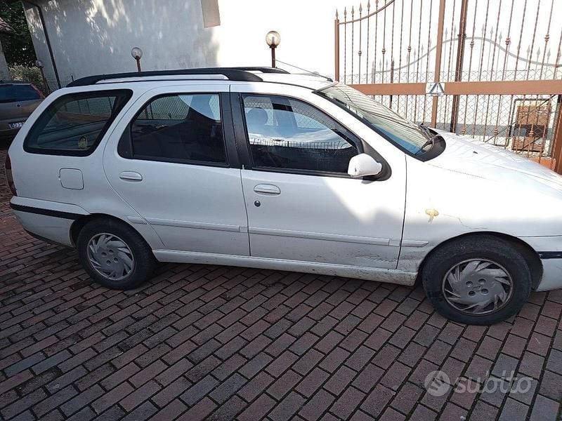 Usata Fiat Palio 101 CV (74 kW) 1999 Bianco Station wagon