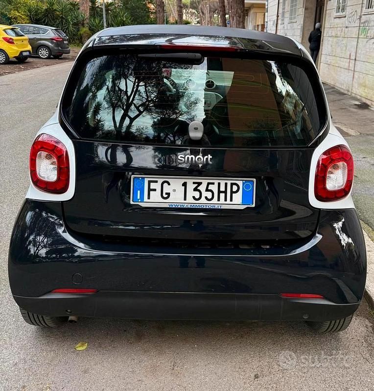 Usata Smart ForTwo Coupé Passion 84 CV (61 kW) 2017 Nero Utilitaria