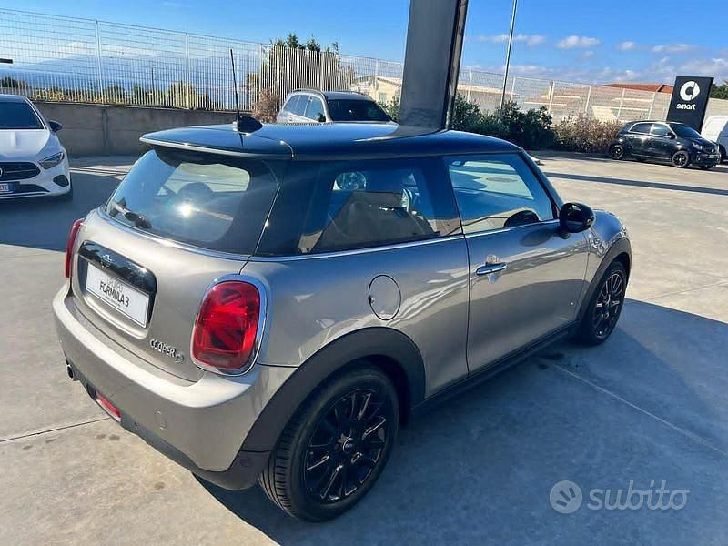Usata Mini Cooper Hype 116 CV (85 kW) 2019 Grigio Utilitaria
