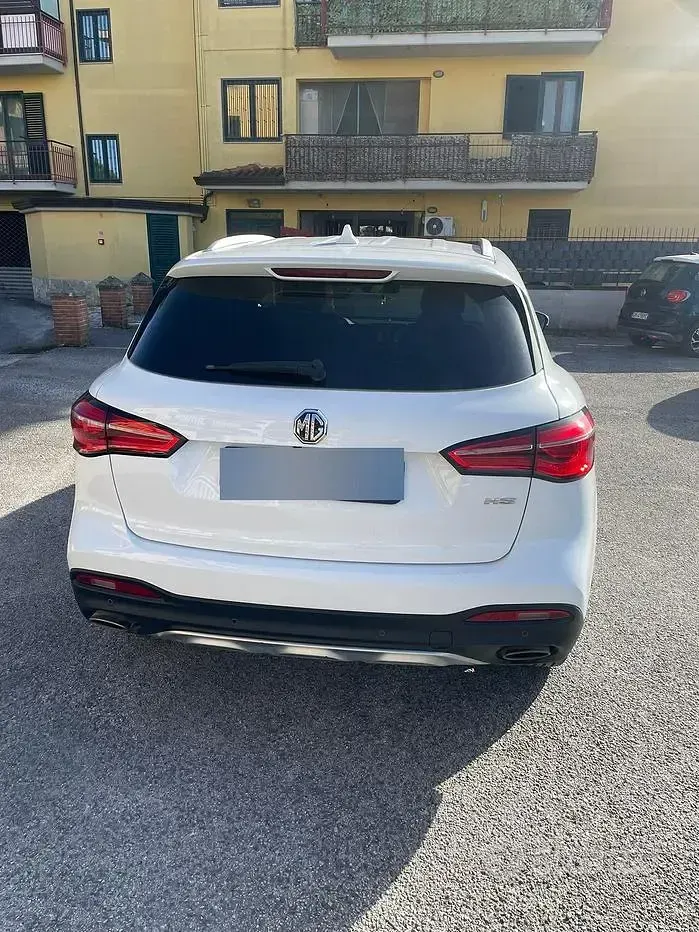 Usata MG HS 162 CV (119 kW) 2023 Bianco SUV