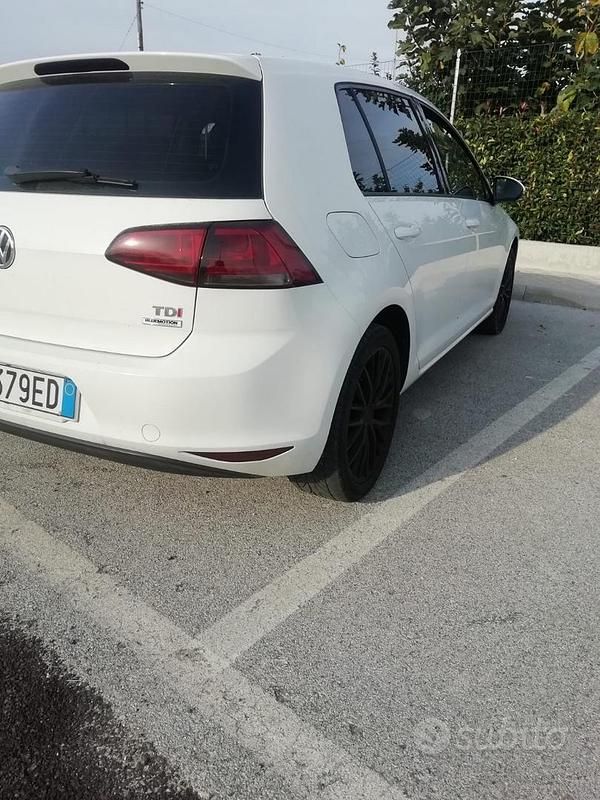 Usata VW Golf VII 110 CV (80 kW) 2015 Bianco Berlina