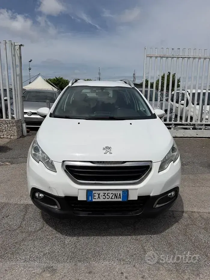 Usata Peugeot 2008 Access 68 CV (50 kW) 2013 Bianco SUV