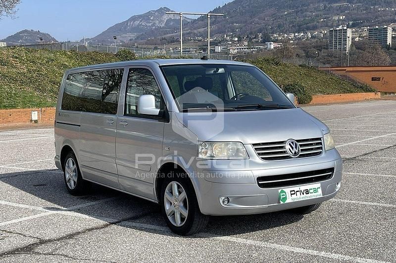 Usata VW Multivan Highline 131 CV (96 kW) 2007 Grigio Monovolume