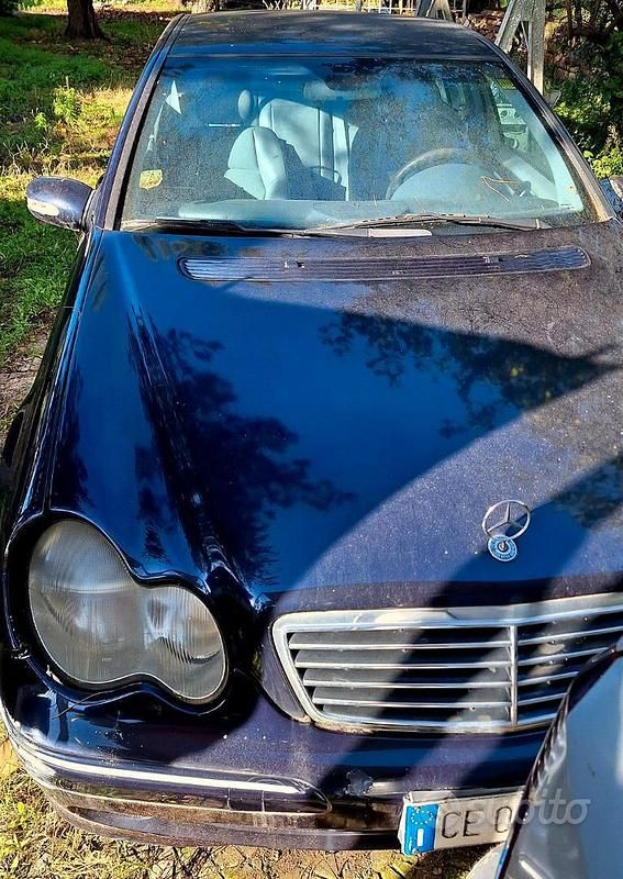 Usata Mercedes C200 2000 Blu Berlina