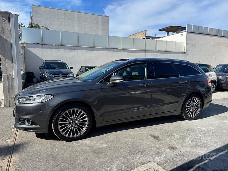 Usata Ford Mondeo Titanium 150 CV (110 kW) 2014 Grigio Station wagon